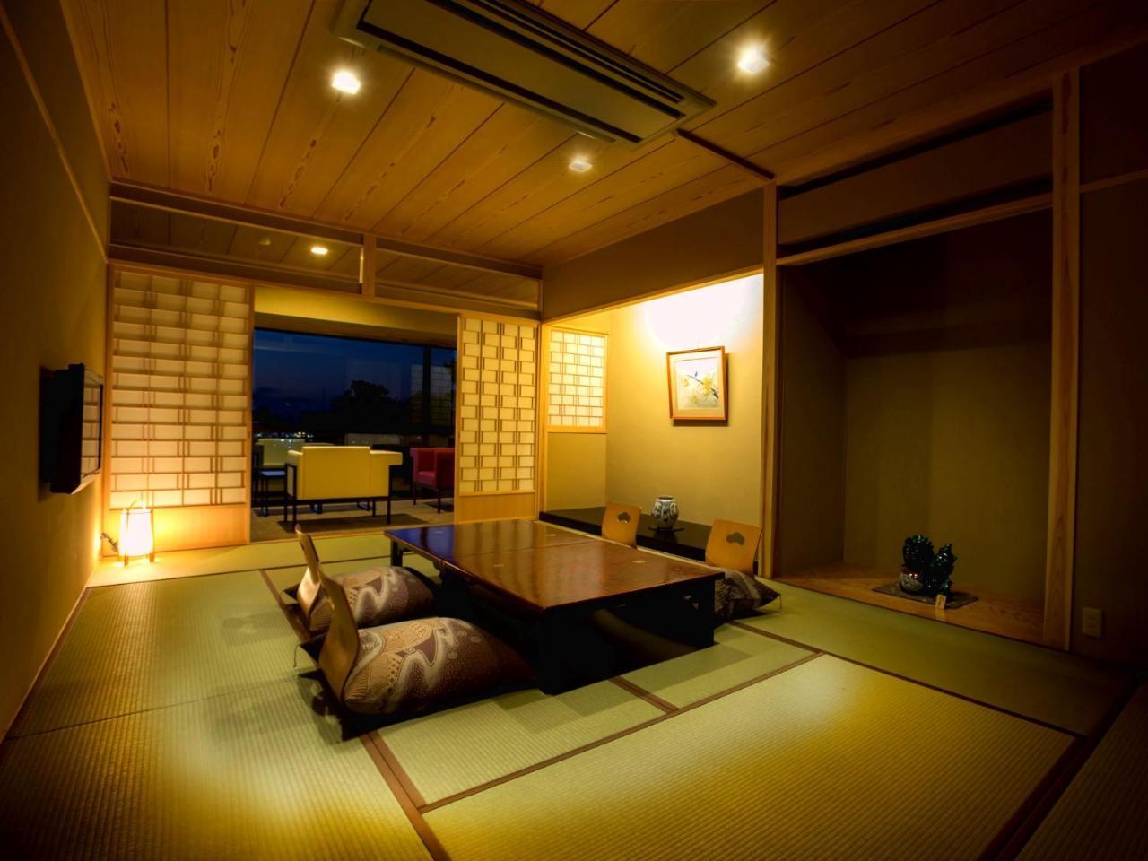 Yamashiro Onsen Midori No Yado Bansyoukaku Hotel Kaga  Exterior photo